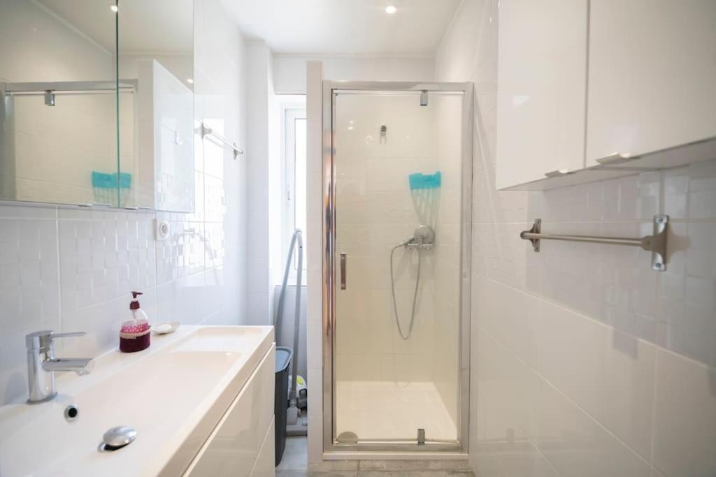 Appartement Avec 4 Chambres Doubles - Proche De La Mer, Des Transports Et De La Promenade Des Anglais Nice Luaran gambar