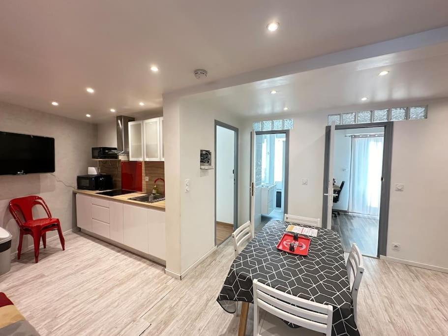 Appartement Avec 4 Chambres Doubles - Proche De La Mer, Des Transports Et De La Promenade Des Anglais Nice Luaran gambar
