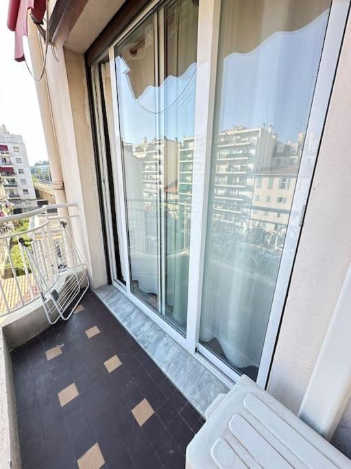 Appartement Avec 4 Chambres Doubles - Proche De La Mer, Des Transports Et De La Promenade Des Anglais Nice Luaran gambar