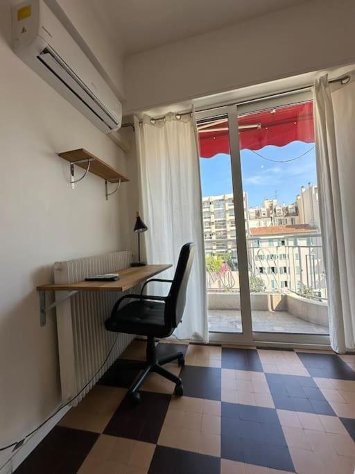 Appartement Avec 4 Chambres Doubles - Proche De La Mer, Des Transports Et De La Promenade Des Anglais Nice Luaran gambar