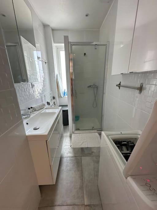 Appartement Avec 4 Chambres Doubles - Proche De La Mer, Des Transports Et De La Promenade Des Anglais Nice Luaran gambar